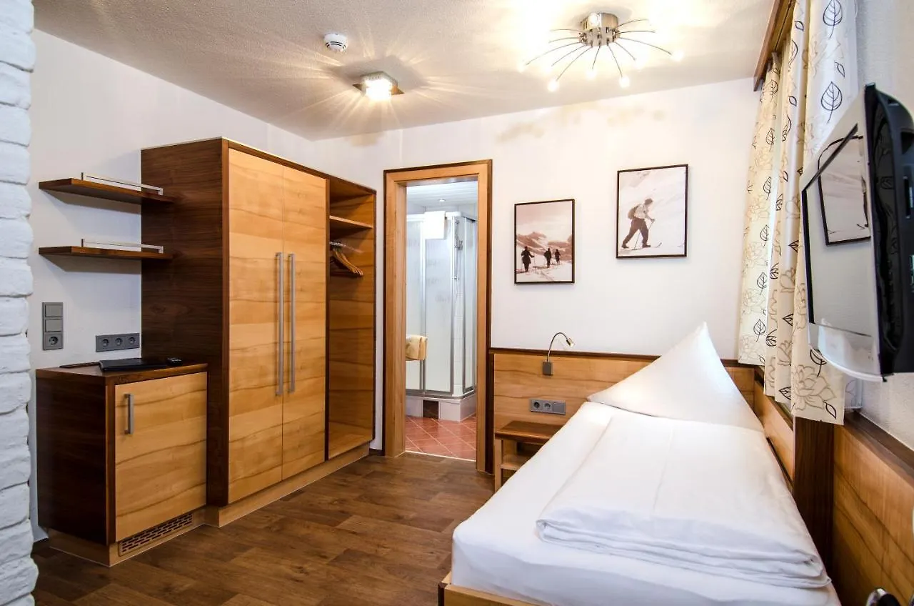Hotel Garni Subretta Ischgl